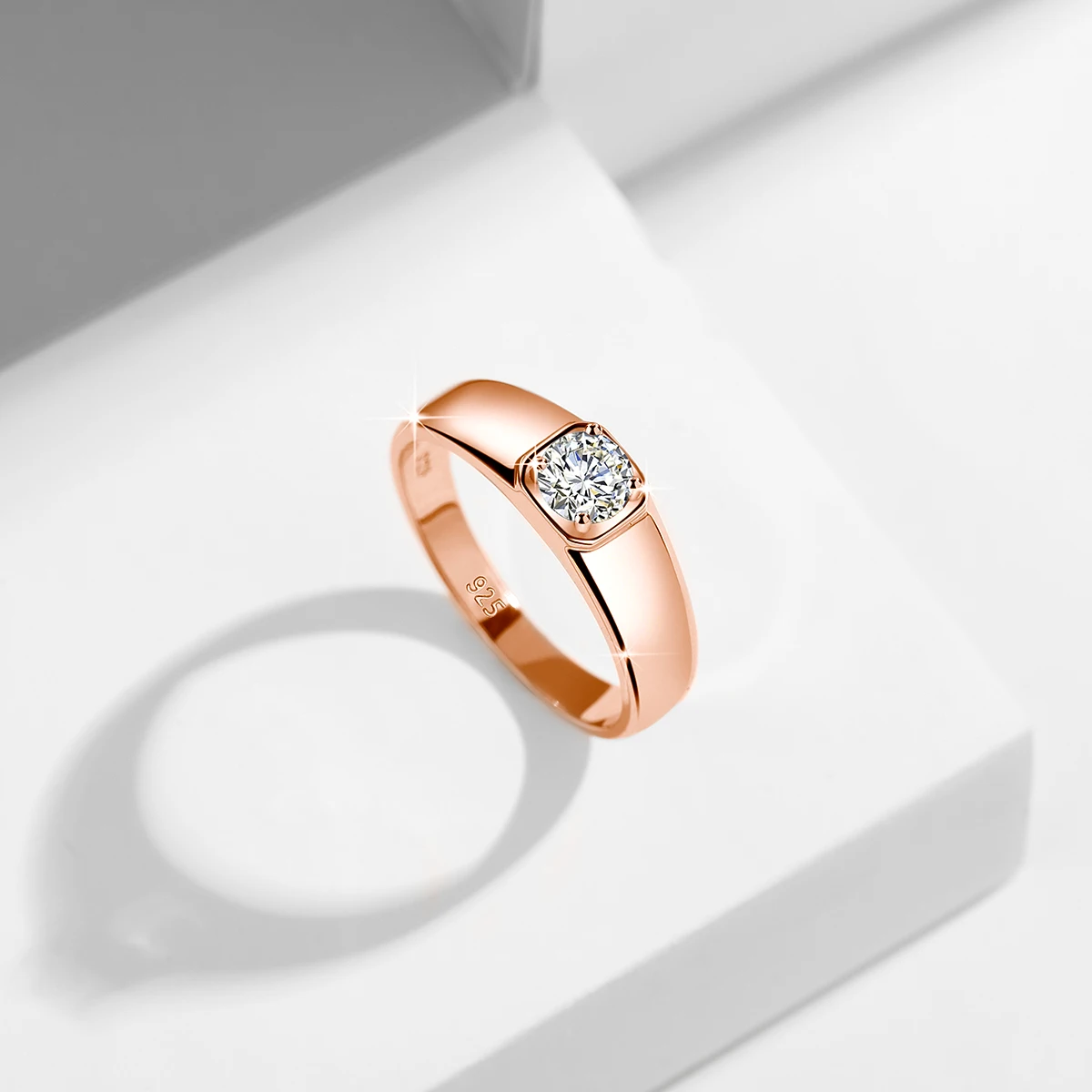 

Trendy 0.5 Ct Round Moissanite Diamond Ring Sterling Silver 925 GRA Certified Wedding Anniversary Jewelry For Lovers Men Women