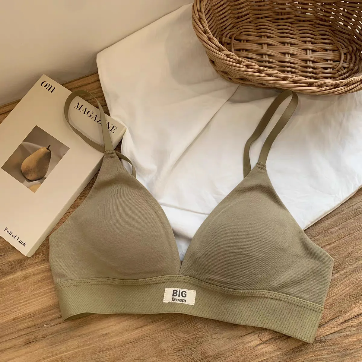 Triangle Cup Womens Underwear Non-empty Shape Support Sexy Wireless Ladies' Bra Back Three-row Clasp Solid Color Teenage Girls