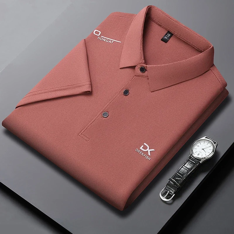 New Men\'s Business Casual Short Sleeved Shirt with Badge Solid Color Polo Shirt Fashionable Breathable Comfortable Versatile Top