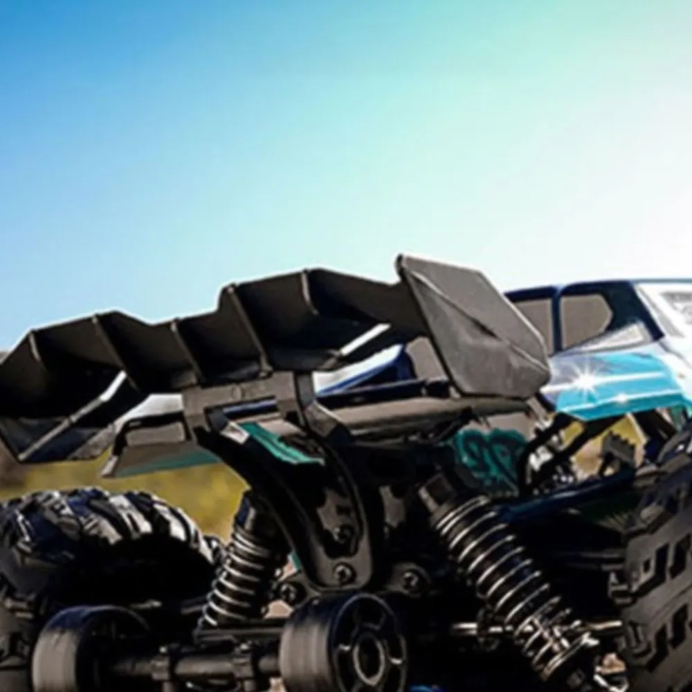 

PVC 1/16 4WD Radio Controlled Off Road Car 16102Pro Pickup Truck 2847 Brushless Motor Independent Suspension RC Model Car