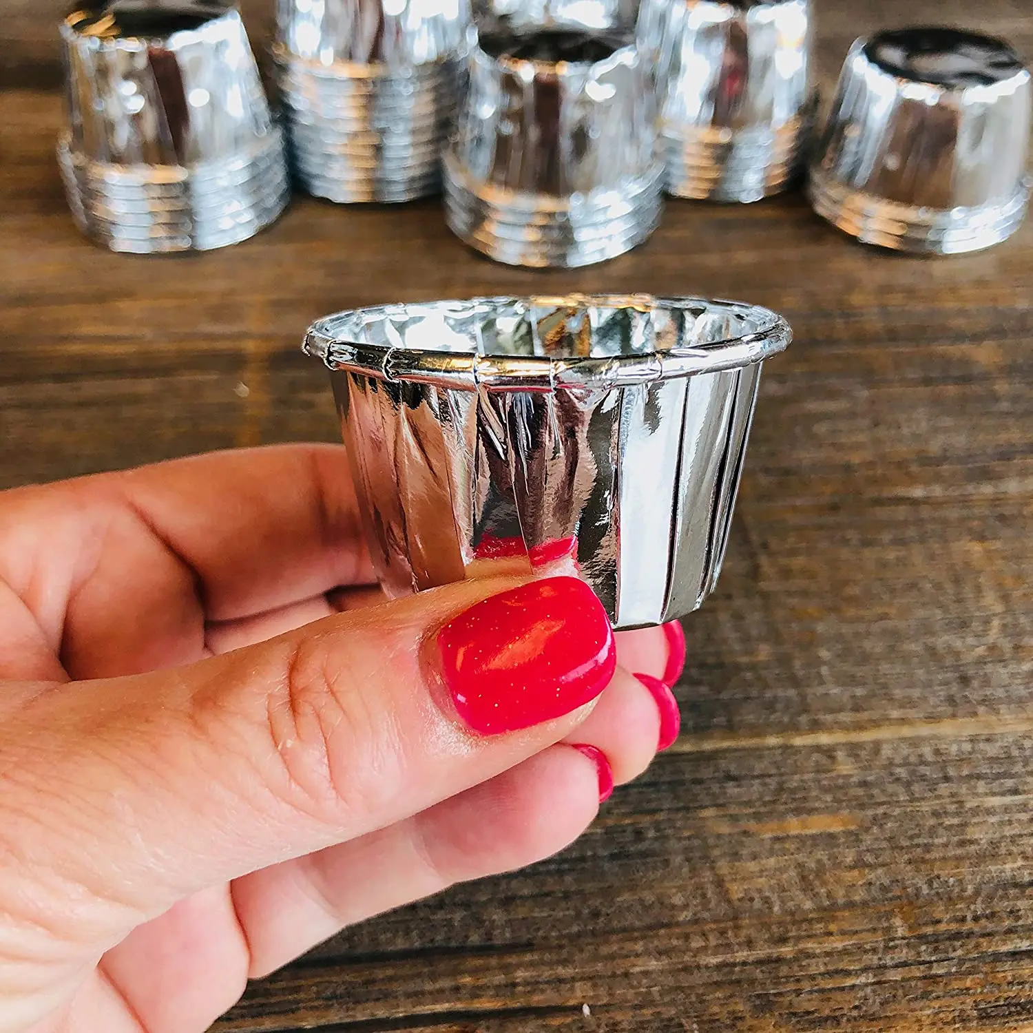 MINI vasos de tuerca de caramelo de aluminio plateado, forros para hornear, paquete de 50 unidades, decoración de recuerdo de fiesta de boda, papel de envoltura de pastel