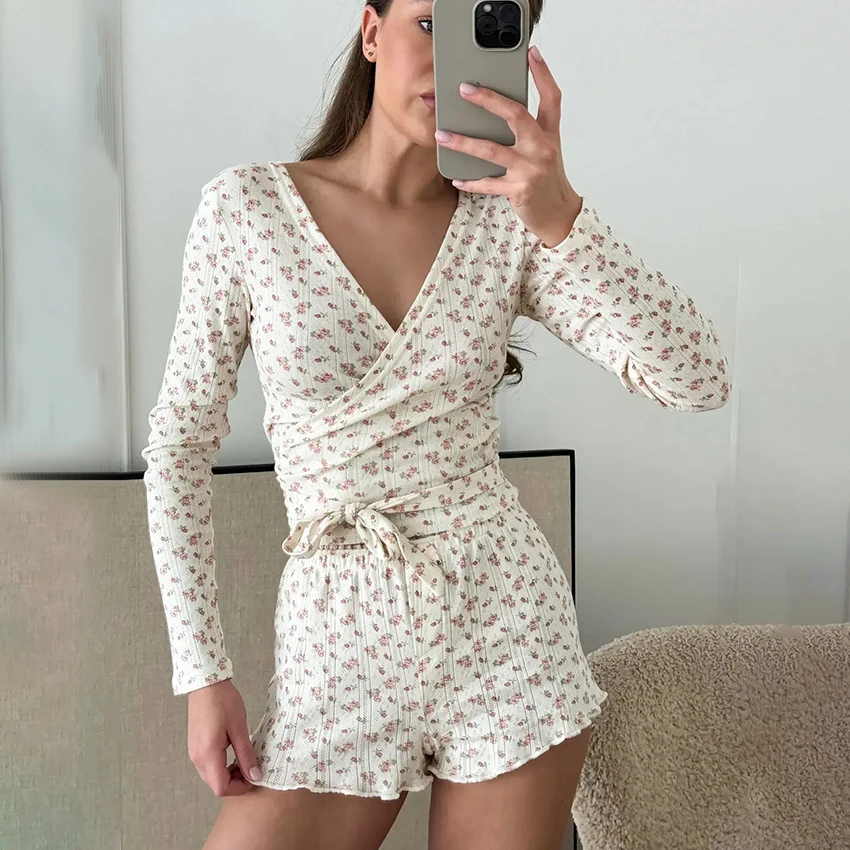 

HiLoc Casual Knit Print Shorts Suits Pajamas Women Home Wrap Long Sleeve Blouse Wide Leg Shorts 2 Piece Set 2025 Ruffles Outfits