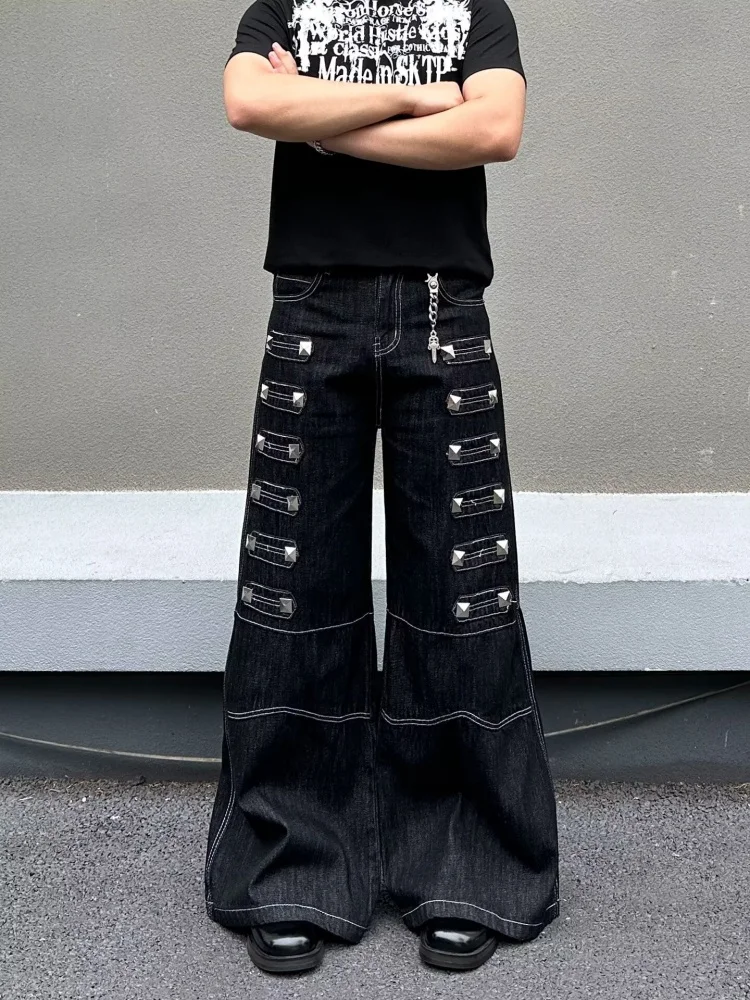 

2026 Punk Y2K Style Rivet Design Black Baggy Jeans Pants For Men Clothing Wide Leg Cotton New Rock Long Trousers Pantaloni Uomo