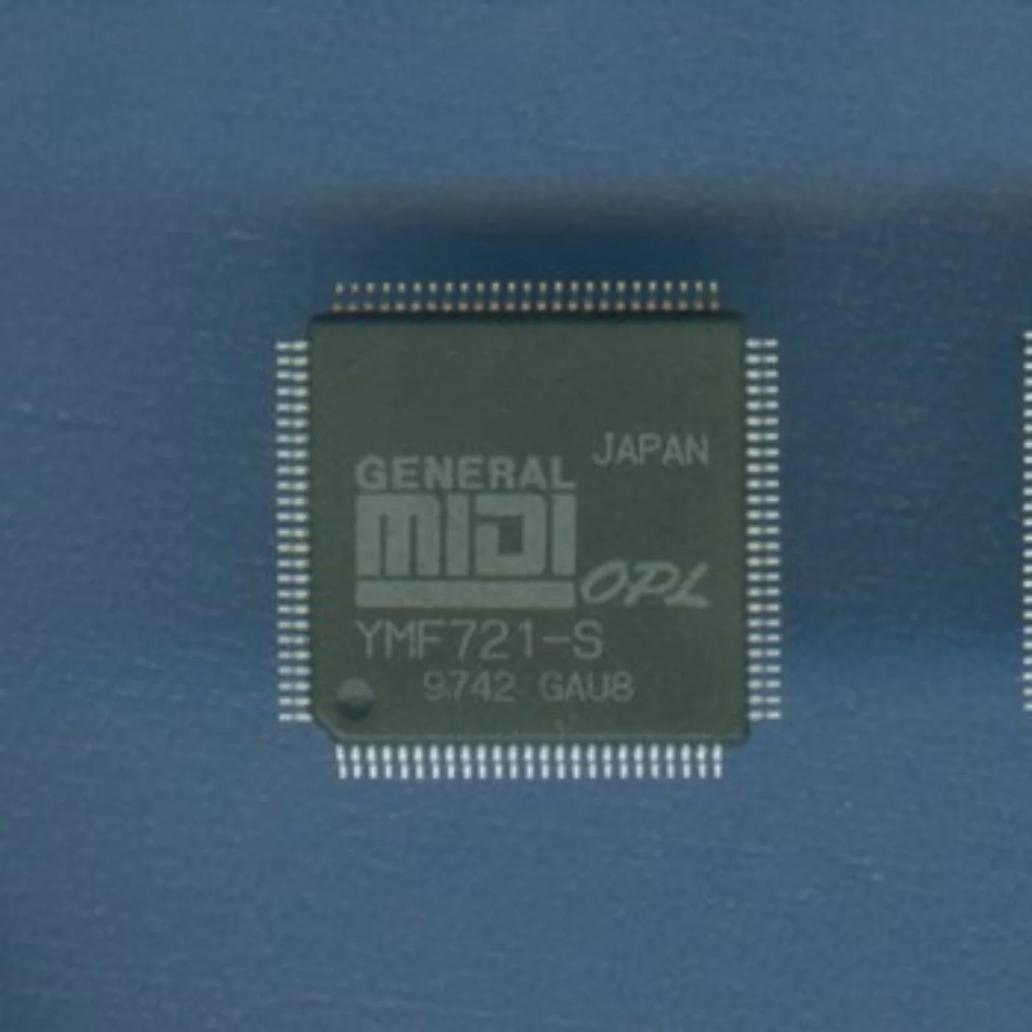 1-ピース-ロット-ymf721-s-ymf715-s-ymf724f-v-ymf715e-s-ymf719e-s-ymf711-s-ymf718-s-qfp-100-ブランド新オリジナル。