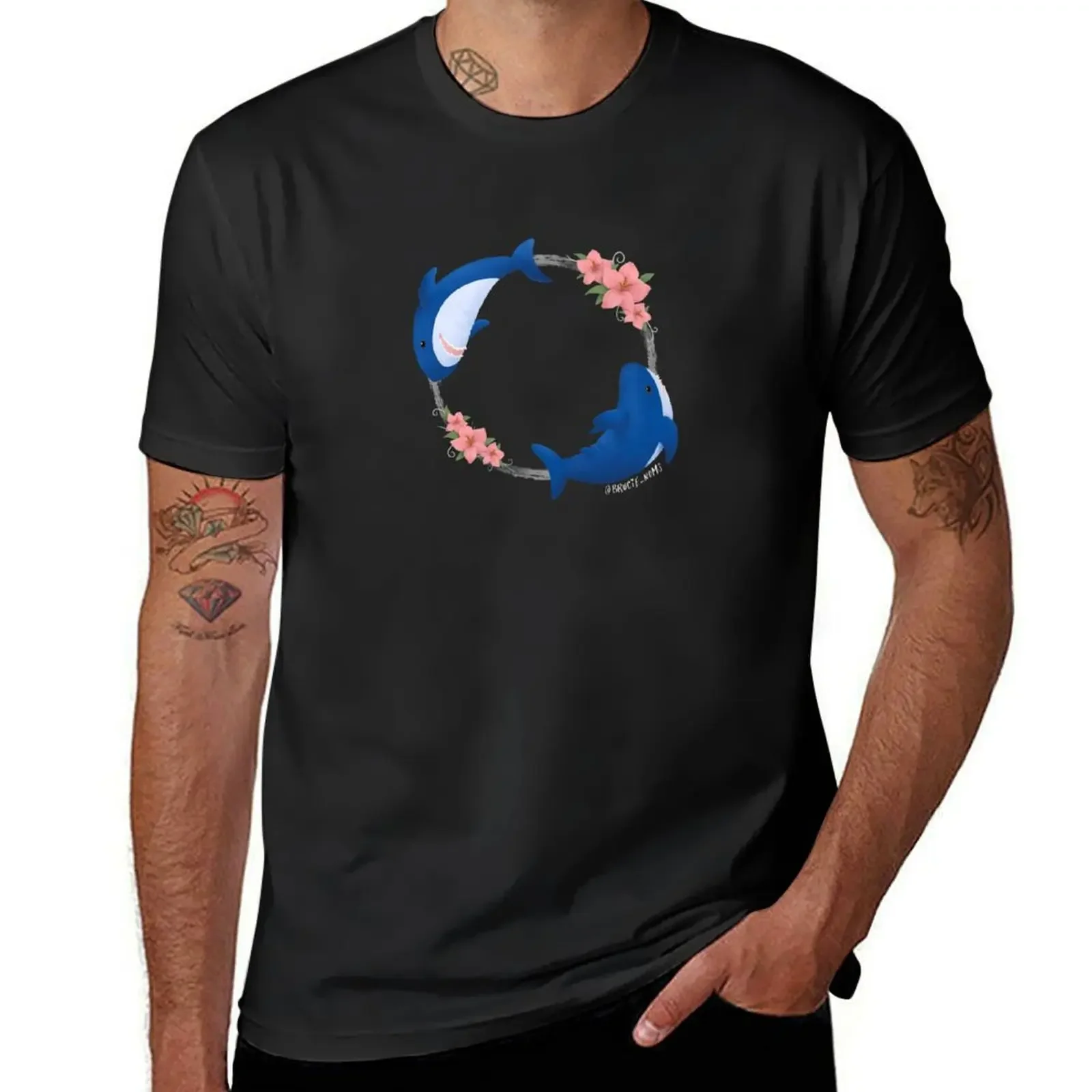 

Brucie and Archie sharks swimming flower ring T-Shirt street wear customs plain black t shirts men