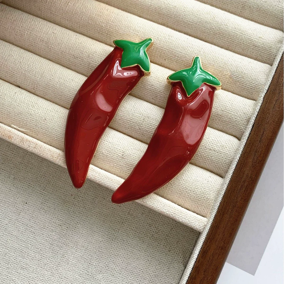 

Vintage Enamel Red Chili Pepper Earrings for Women Girls Sweet Cool Exaggerated Unique Party jewelry Cute Gifts