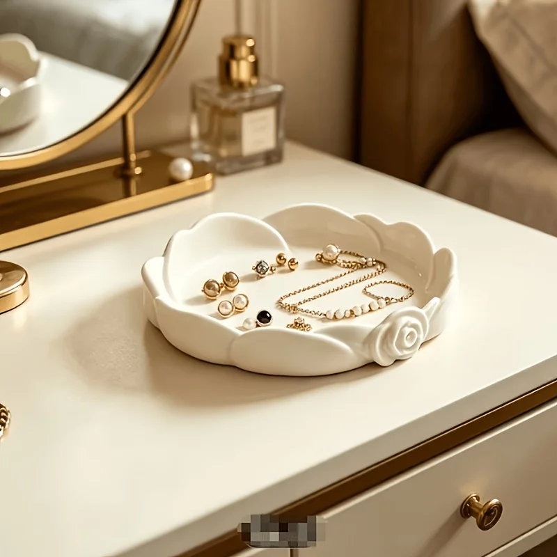 5/2-Piece Set of Large Rose-Shaped Storage Trays, White Rose-Shaped Storage Trays, Mini Key Storage Trays, Entryway Tabletop Jewelry Storage Trays, Small Jewelry Storage Boxes for Earrings and Rings, Portable Mini Misc