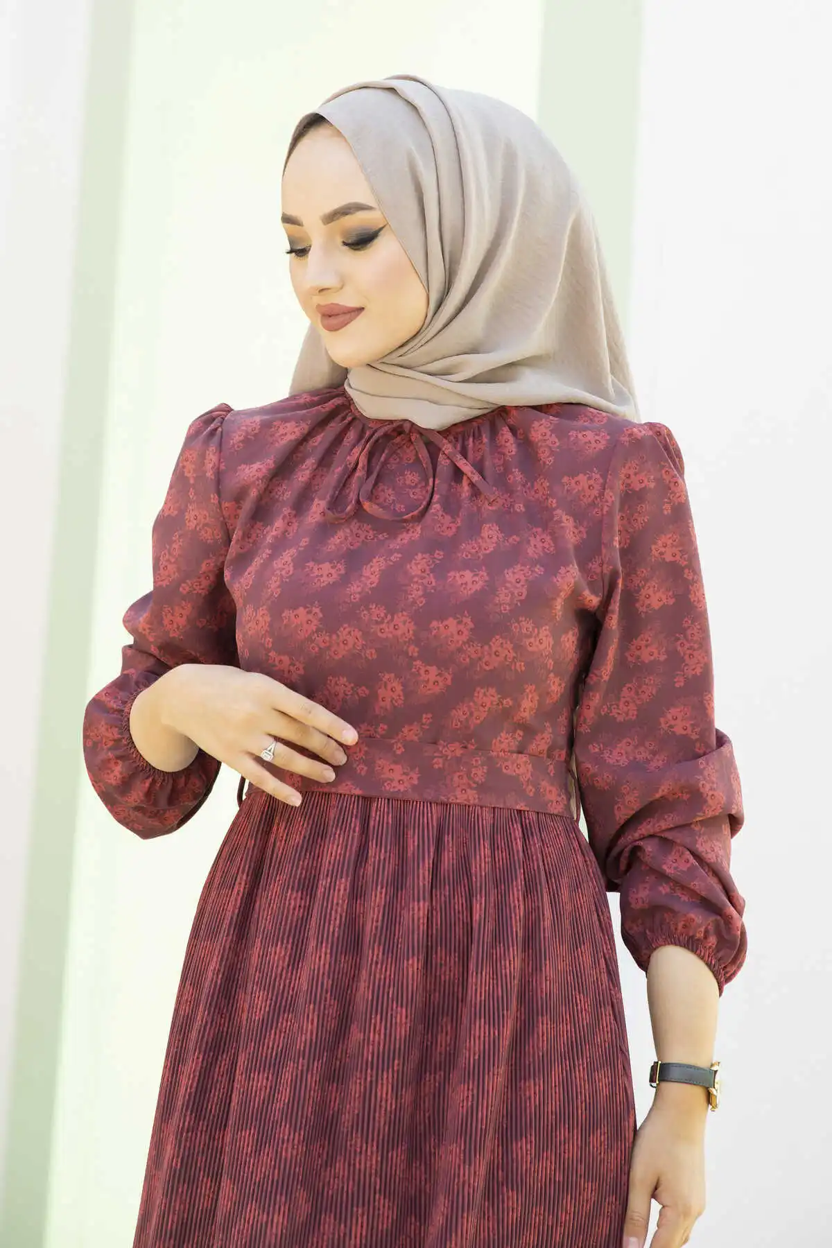 Skirt; Pleats Belted Dress Burgundy