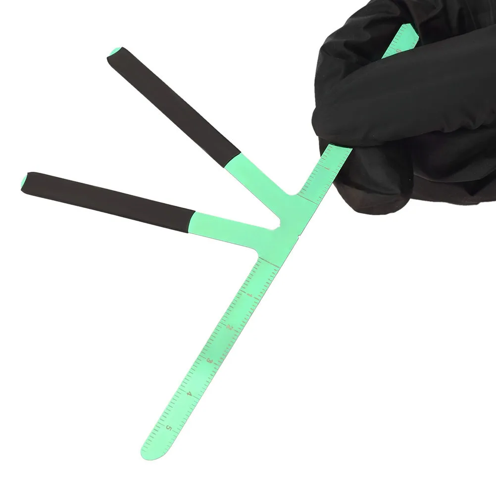 مسطرة تحديد جسر الأنف من الفولاذ المقاوم للصدأ، أداة قياس الحواجب، قالب مثلث للوشم وإكسسوارات المكياج