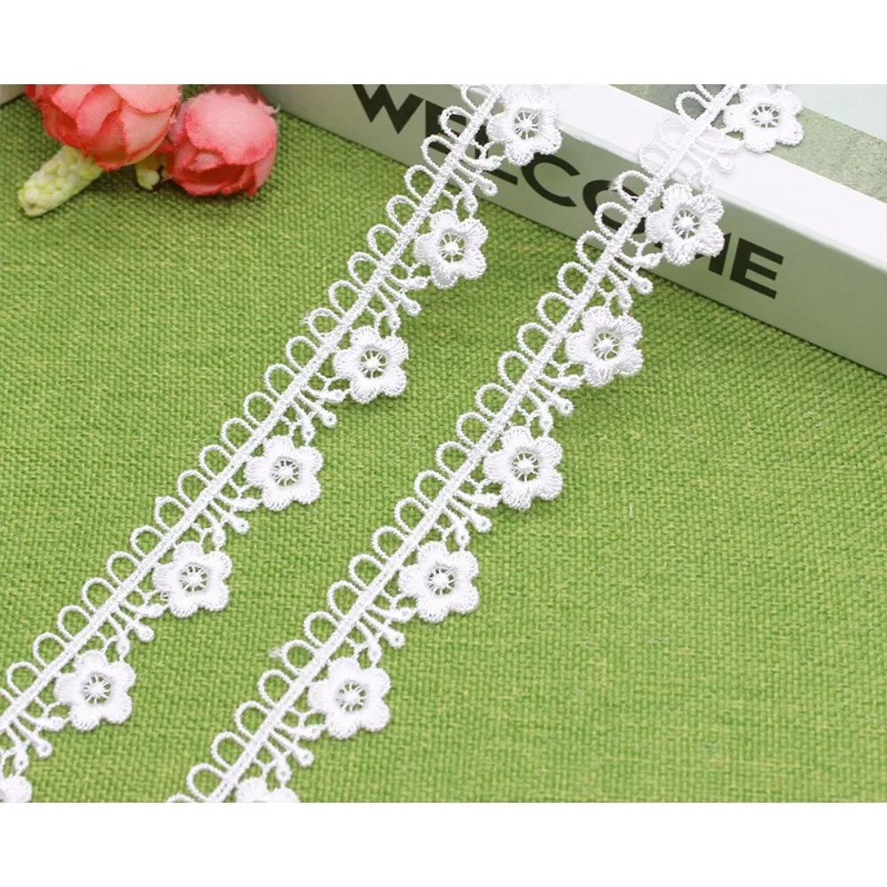 1 Yard 2.1cm Wide One-Sided Small Flower Water-Soluble Lace Trim Embroidered Hollow Out Apparel Decoration DIY Sewing Craft Supp