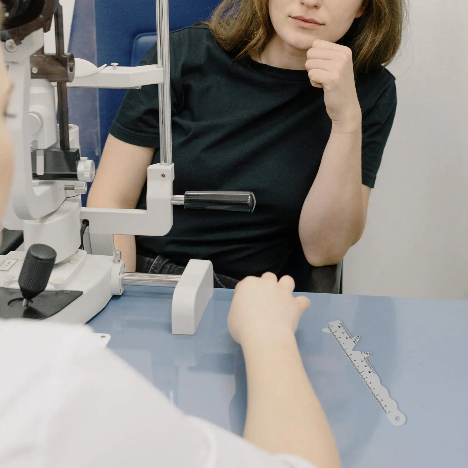 

2Pcs Measuring Pupil Distance Ruler Soft Flexible PVC Eyes Distance Ruler for Glasses Dispensing Pupil Position Measurement