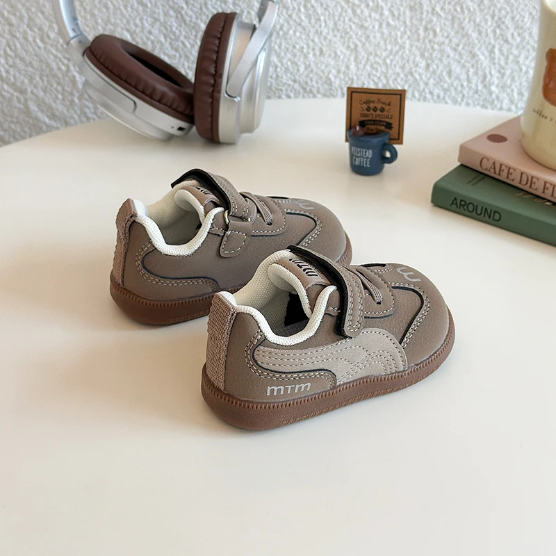 جديد طفل الفتيات الفتيان العصرية Colorblock تصميم وسادة مريحة للأطفال Tretorn أحذية فاخرة للأطفال خفيفة الوزن عارضة الأحذية