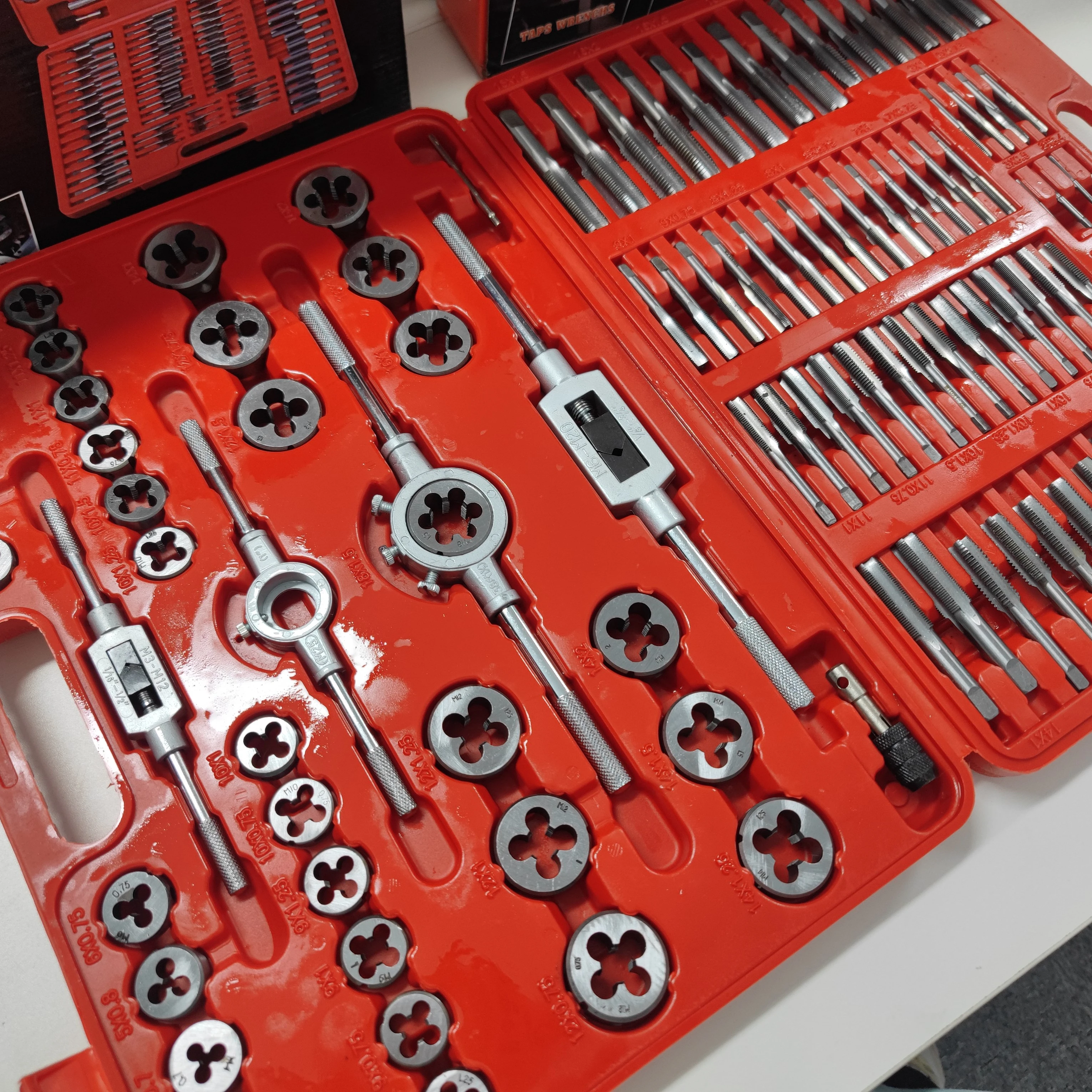 110Pcs Tap and Die Set M2-M18 High Carbon Steel Threading Kit for CNC Machine & Maintenance