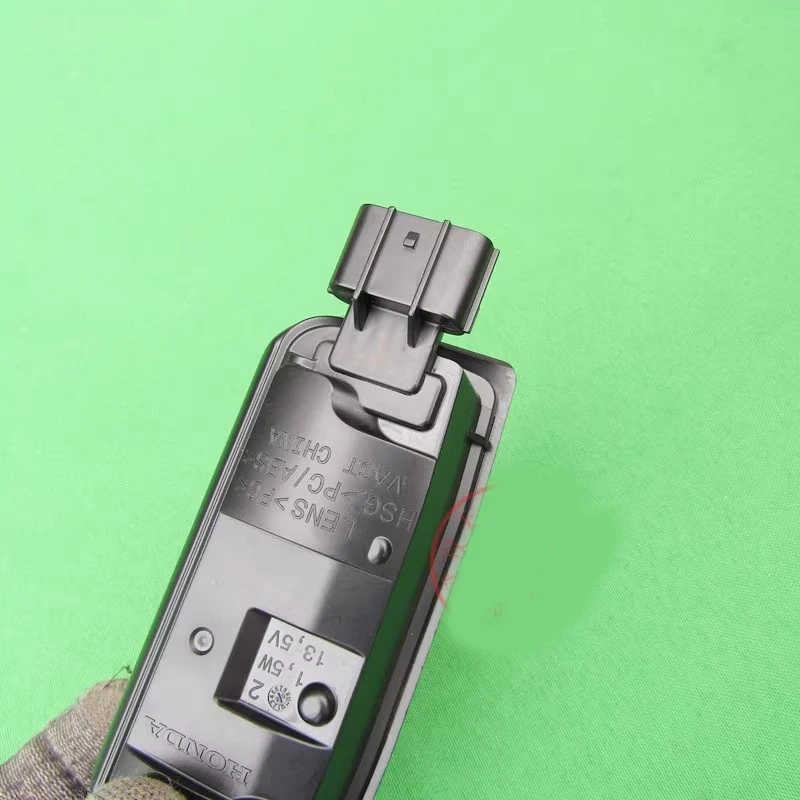 مفتاح الباب الخلفي الأصلي لسيارة Honda CRV BREEZE 2017-2022 غطاء صندوق السيارة زر مفتاح الباب الخلفي #2