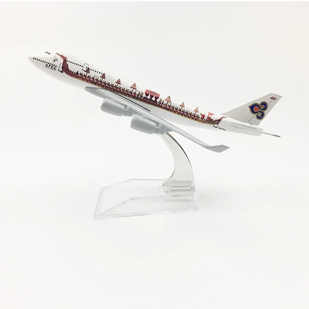 1/400 Scale Aircraft Boeing 747 Thailand Airlines Dragon Boat 16cm Alloy Plane B747 Model Toy Children Kids Gift for Collection