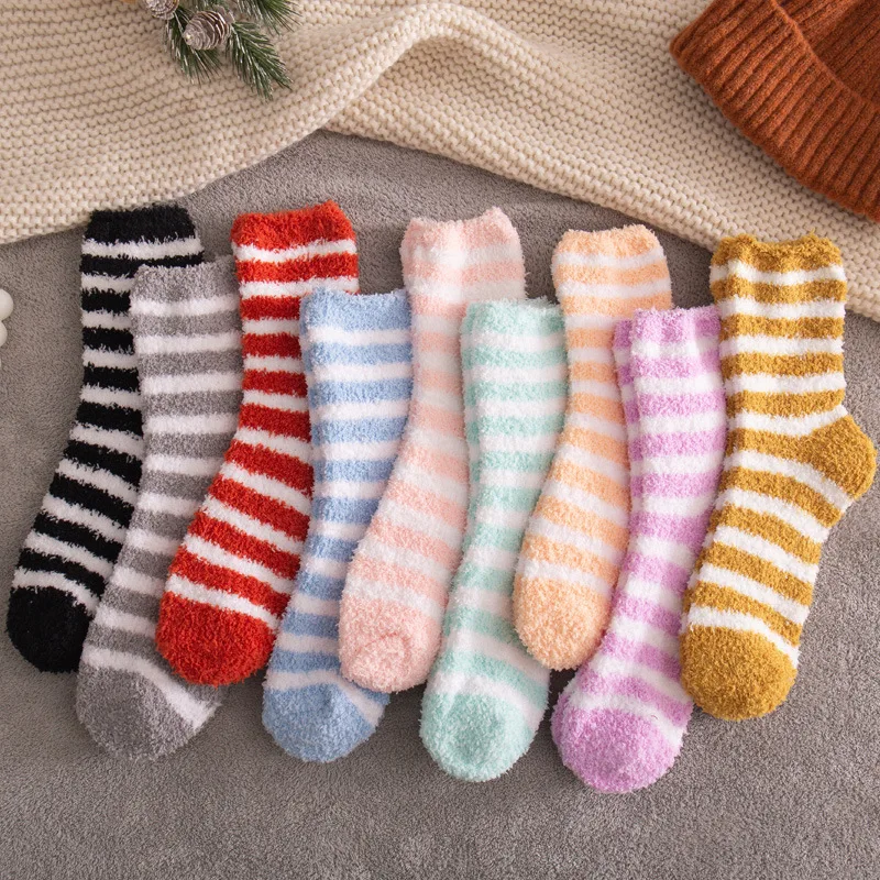 

Женские теплые носки средней длины, зимние утепленные простые носки в полоску, домашние носки из кораллового флиса, универсальные толстые плюшевые носки до щиколотки