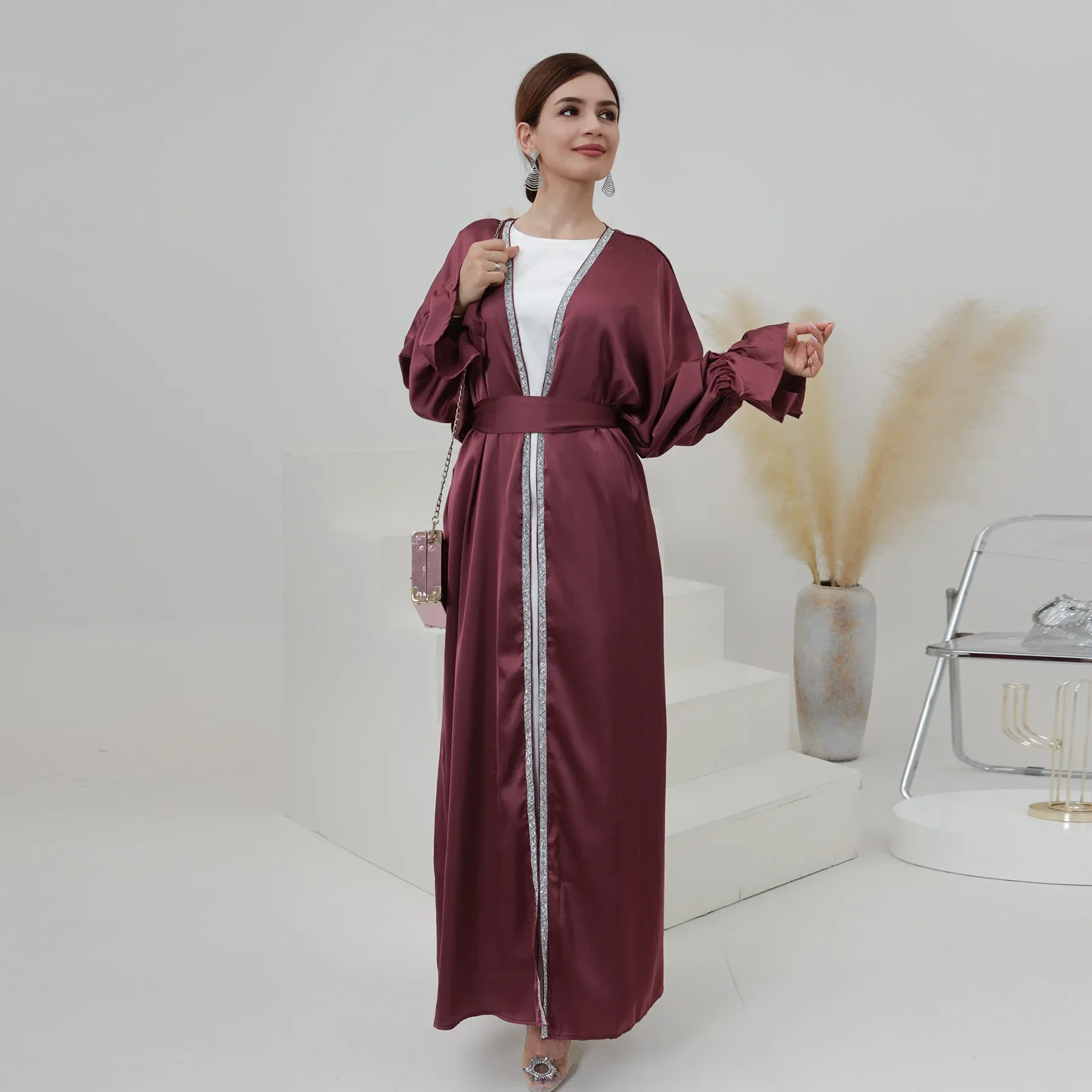 Kimono Abaya Turchia Raso Abaya Aperto per Le Donne Dubai Pianura Manica Svasata Perline Abiti Musulmani Vestito Islamico Africano Caftano Veste