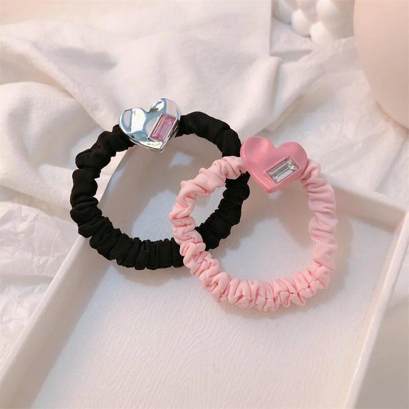 

Cute Heart Pendent Hair Ropes Black Pink Large Intestine Circle Ponytail Scrunchies For Girl Soft Silk Elastic Rubber Hair Band