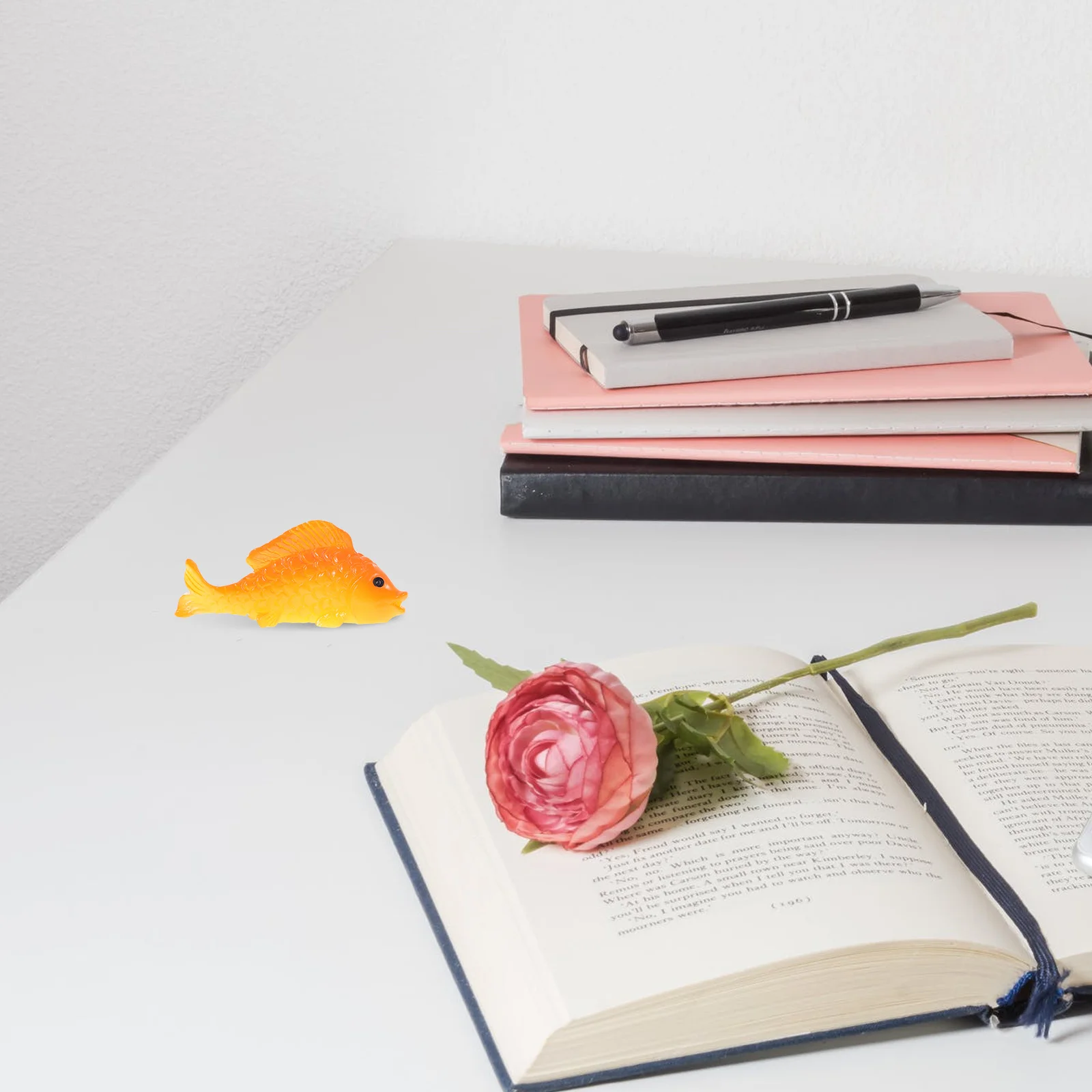 

15Pcs Goldfish Ornament Resin Mediterranean Style Micro Landscape Decor Miniature Vivid Small Goldfish Decor Home Office