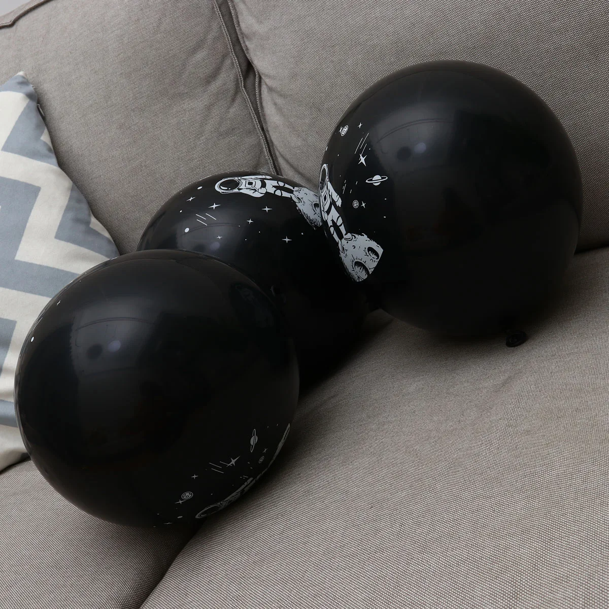 

10 PCS Latex Balloon Black Balloons Emulsion Astronaut Decoration Party Kit