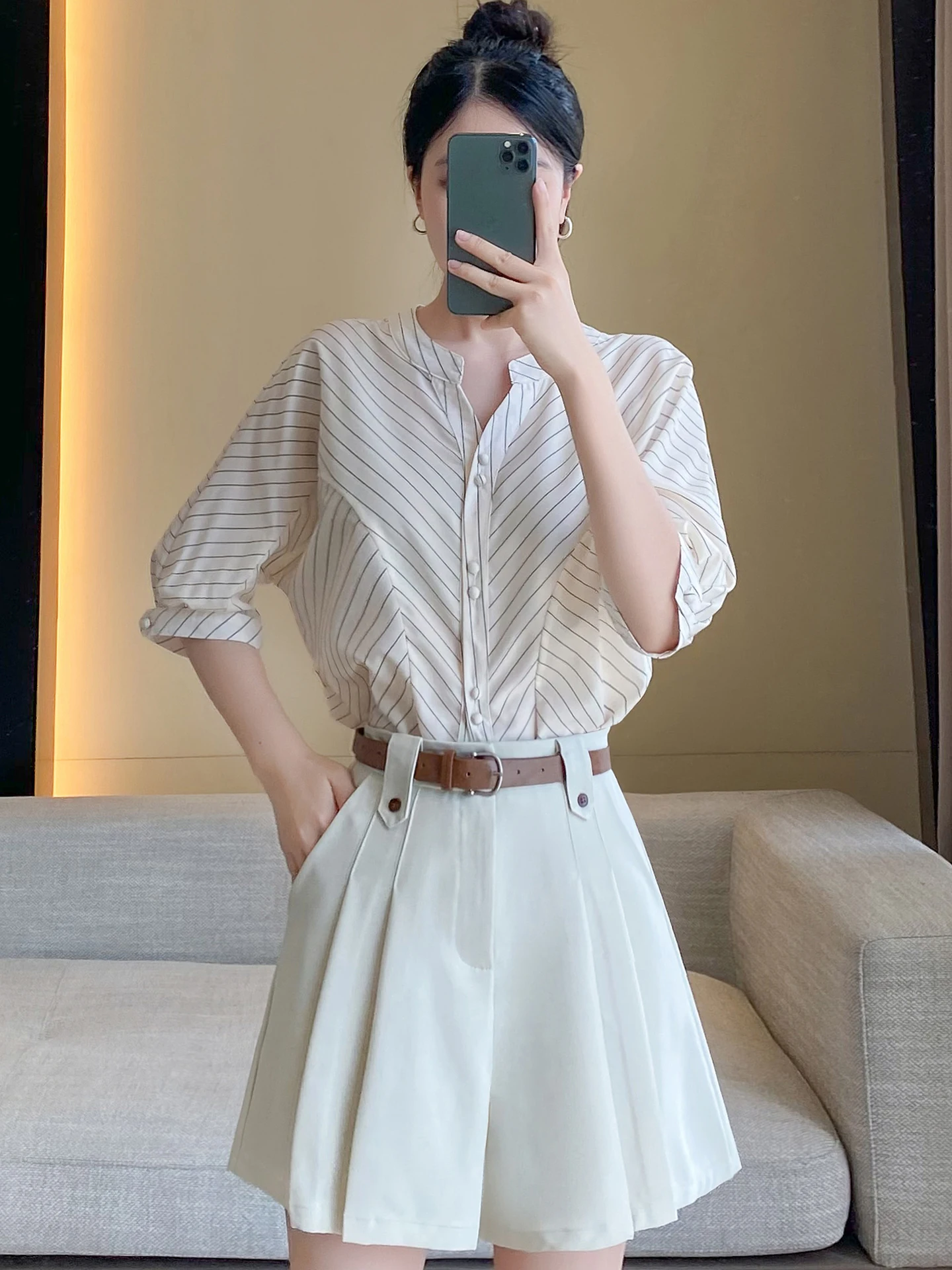 

Летний новый свободный полосатый топ с V-образным вырезом, повседневный, для отдыха, рукава до локтя, модный, в стиле casual