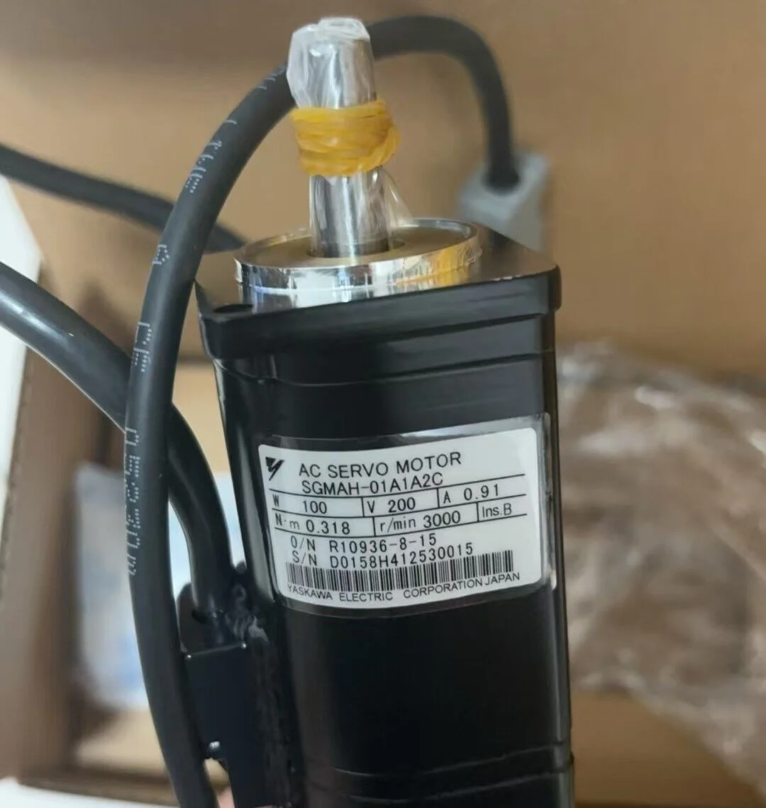 

SGMAH-01A1A2C Brand New Servo Motor，Fast shipping，In Stock，SGMAH 01A1A2C