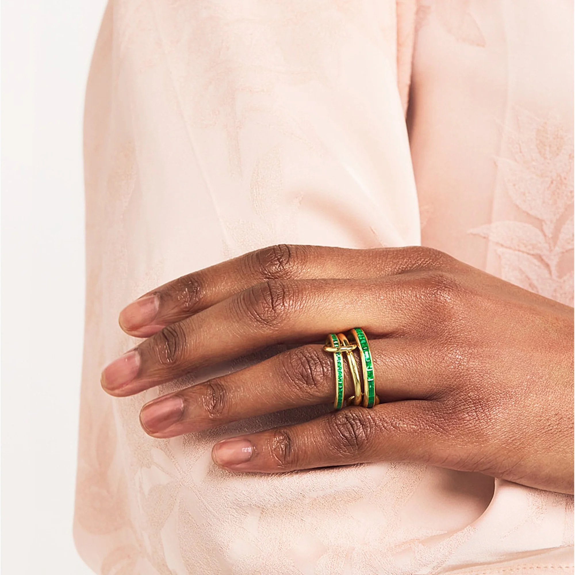 Zarte, stapelbare Ringe für Damen, luxuriöser Zirkonia-Ring, glänzender, runder Ring, einfacher Ring im Büroklammer-Design, Schmuck als Geschenk, Großhandel.