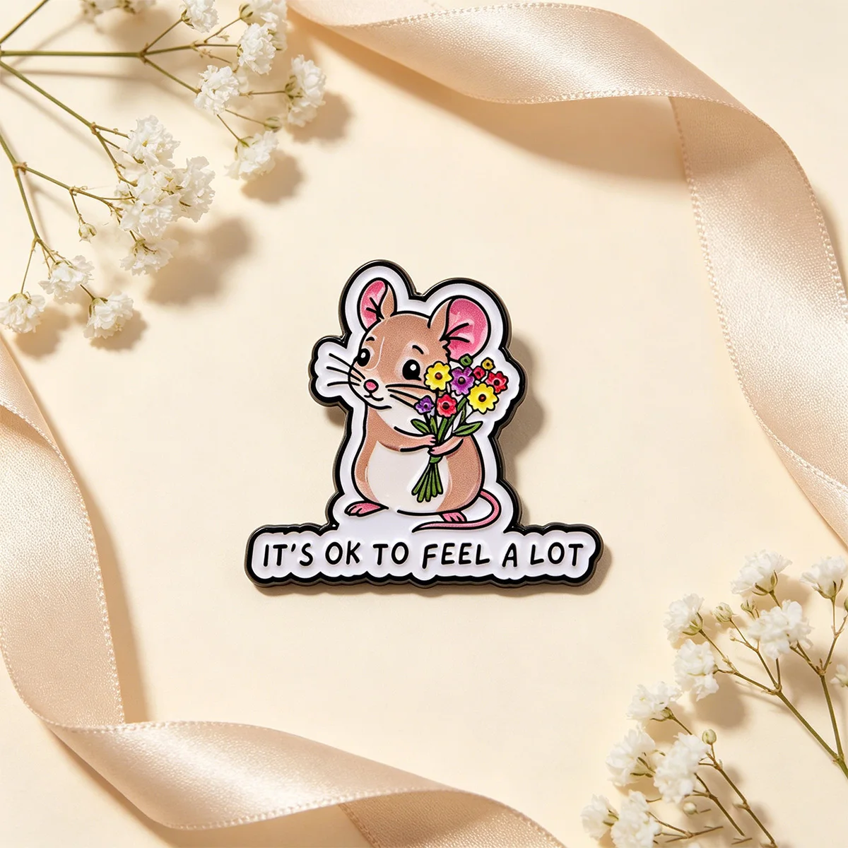 Es ist okay, sich zu mehreren Malen weinen zu lassen – Emaille-Pin, niedliche Mausbrosche, Anstecknadel für Rucksack, Kleidung, Accessoires, Tier-Schmuck, Geschenke