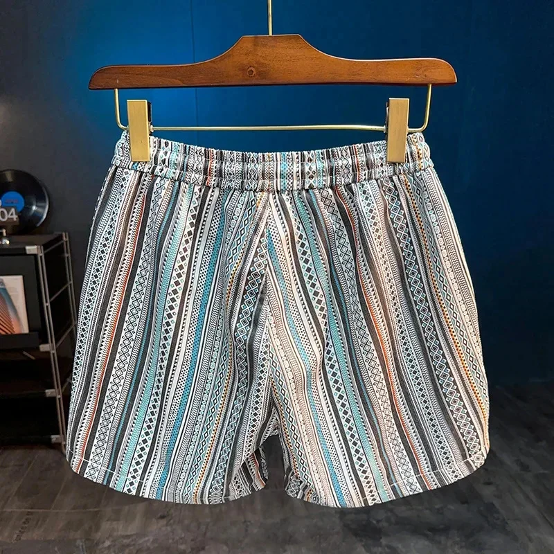 

2026 Summer New Men's Shorts Fashion Design Striped Quarter Pants Versatile Casual Beach