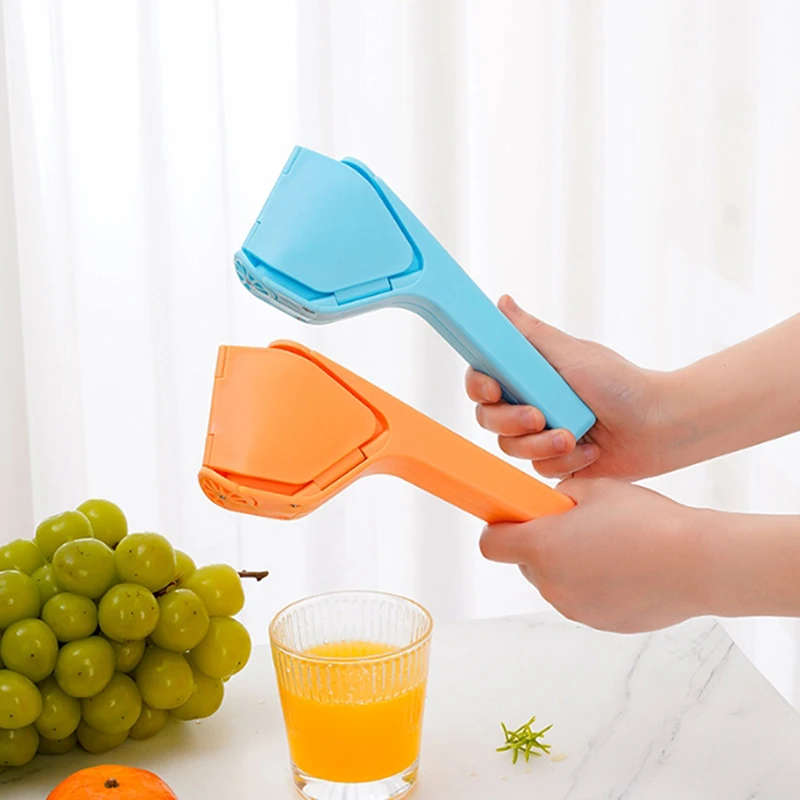 Max Juice Extraction Lemon Lime Squeezer Easy To Use Flat Lemon Squeezer With Leverage Squeezer With Built In Strainer