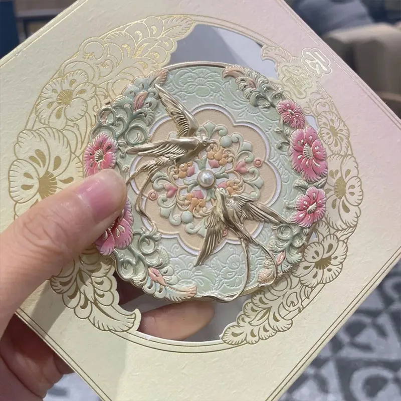Vintage Chinese stijl spiegel pioenbloem Yunque reliëf delicate mini spiegel draagbare make-upspiegel voor meisjes cosmetisch hulpmiddel