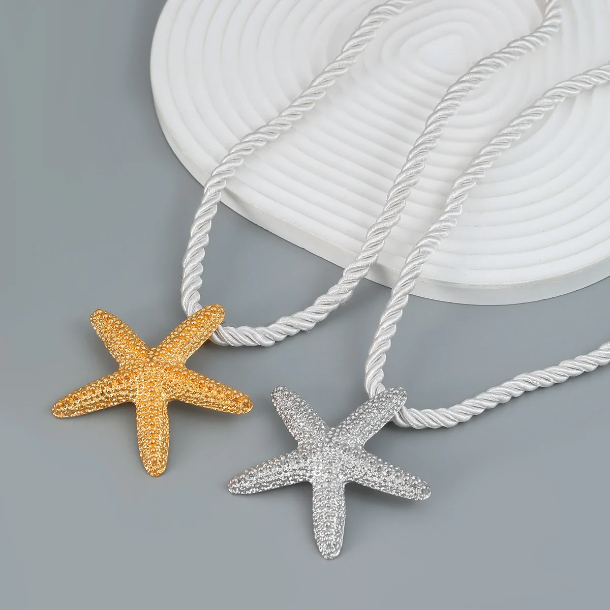 Golden Starfish Pendant Necklace Stud Earrings for Women Europ American Fashion Exaggerated Summer Marine Animal Jewelry Sets