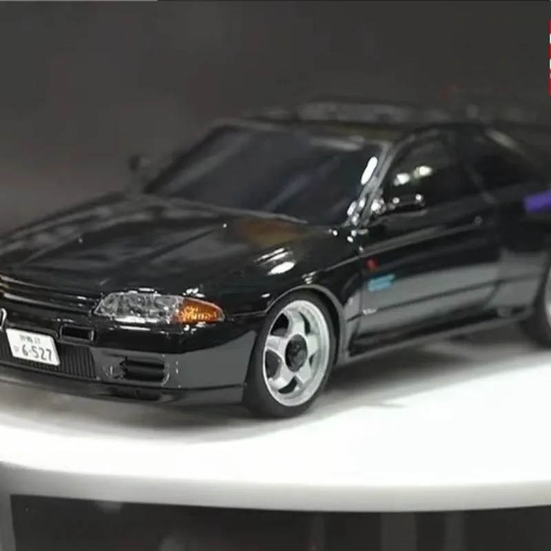 Mini Samochód RC 1/28 4WD Symulacja Profesjonalny Mini Drift Wyścigowy Elektryczny Model Samochodu Sterowany Zdalnie na Biurko Zabawka Prezent dla Chłopca