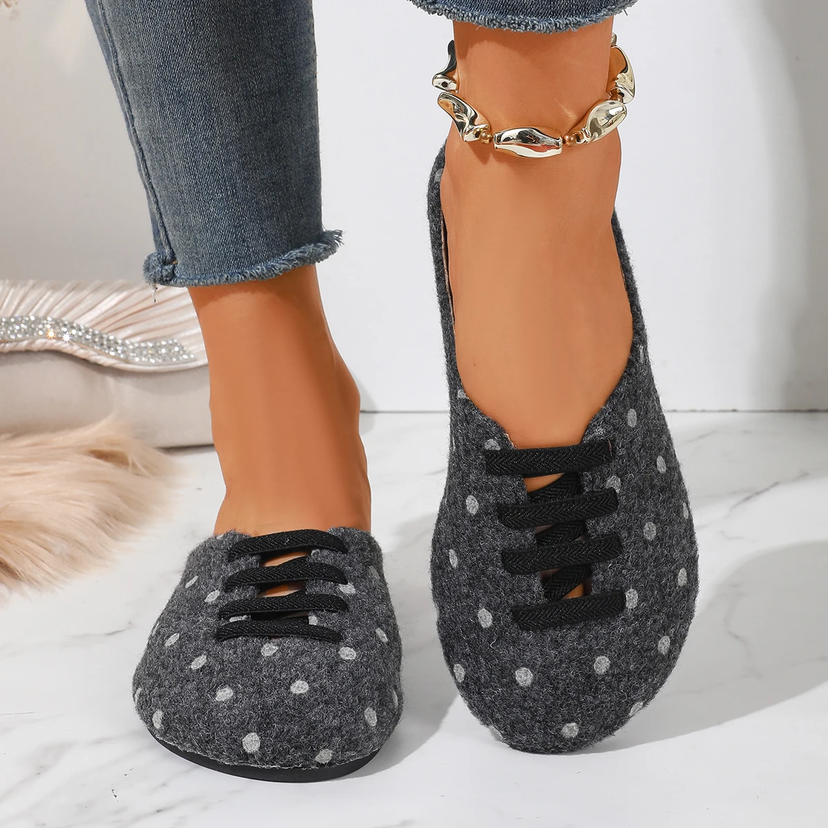 Spring and Autumn 2026 New Fashion Wave Decorative Casual Slippers Women's Plus Size Non-slip Comfortable Round Toe Flat Slipper