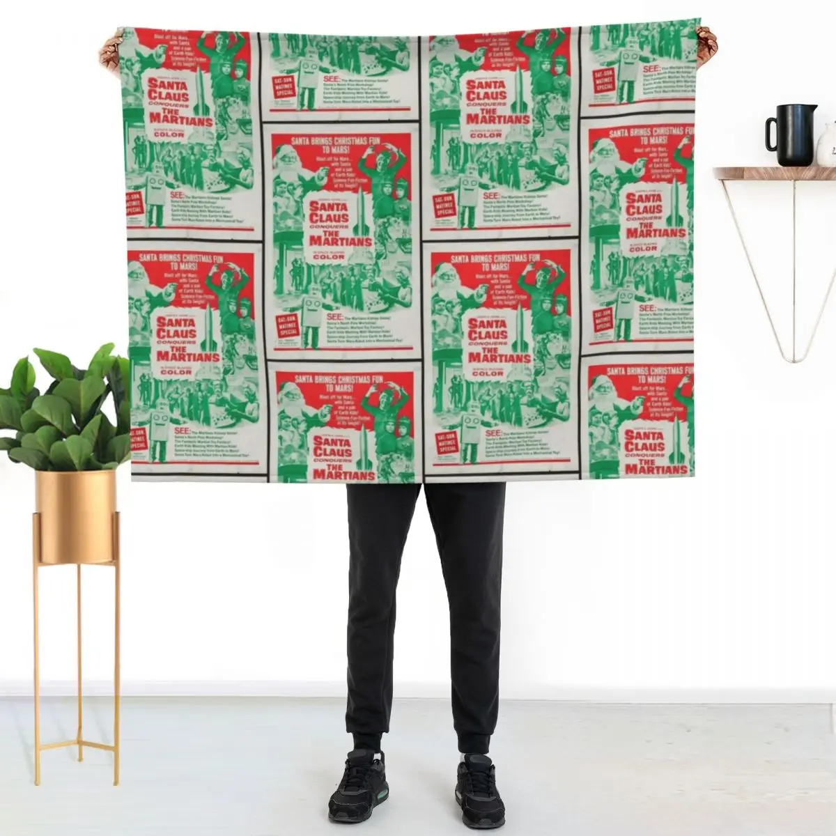 

Santa Claus Conquers the Martians Throw Blanket Flannel Fleece Soft Warm Throw Blanket