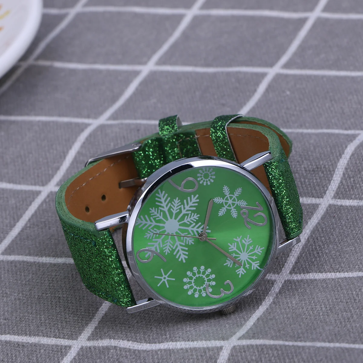 Elegante orologio natalizio con volto a fiocco di neve Orologio da polso da donna alla moda Orologi da polso da donna neri Orologi da donna