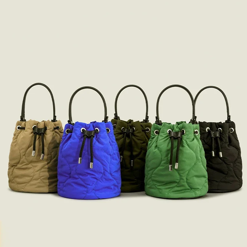 

Fashion Nylon Padded Bucket Bag Designer Drawsting Quilted Women Handbags Luxury Down Cotton Shoulder Crossbody Bags 2022 Winter