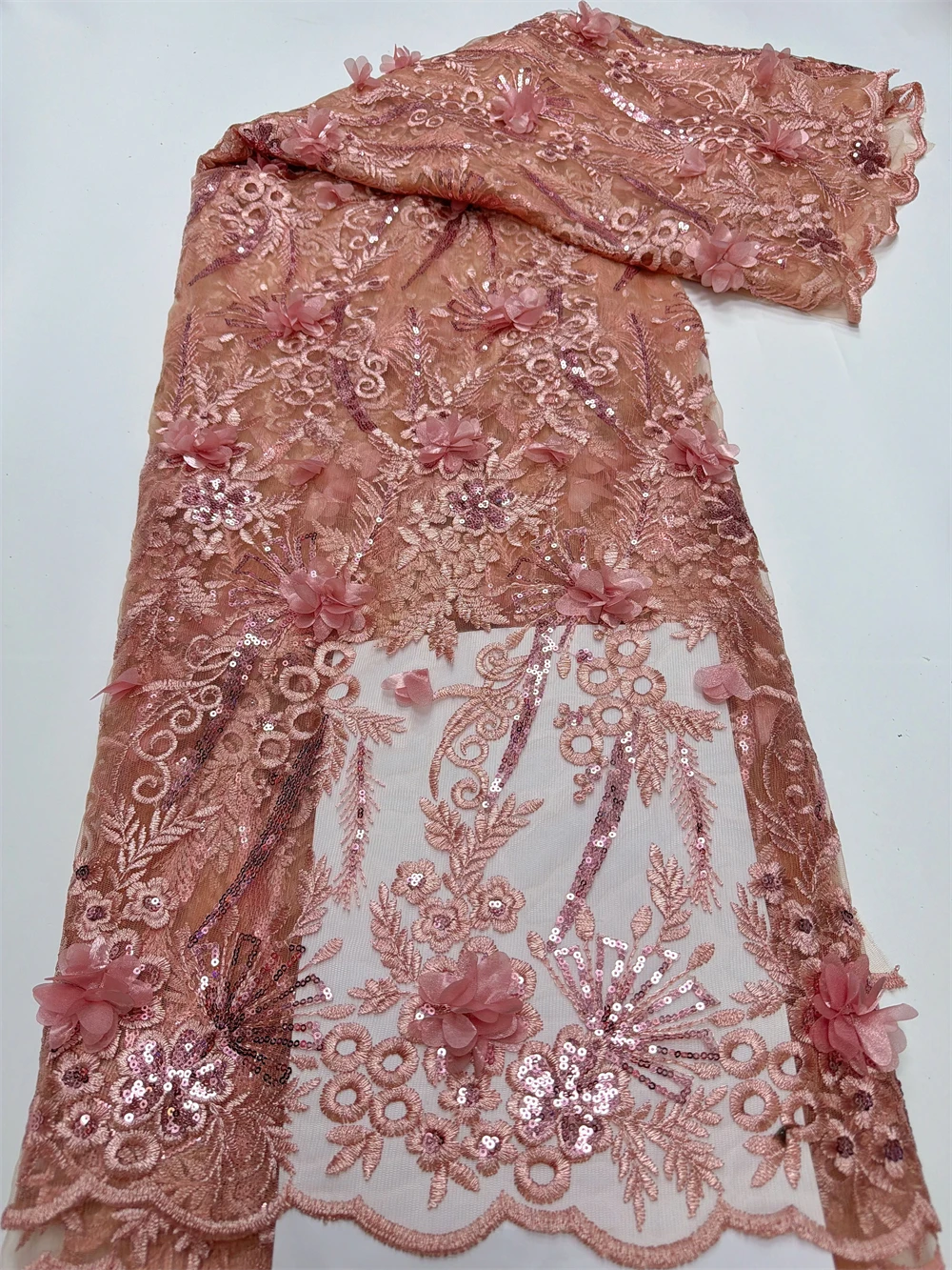 

Latest Luxury African Handmade Beads Lace Fabric With 3D Flowers High Quality African Nigerian Sequins Lace Fabric Dress Sewing
