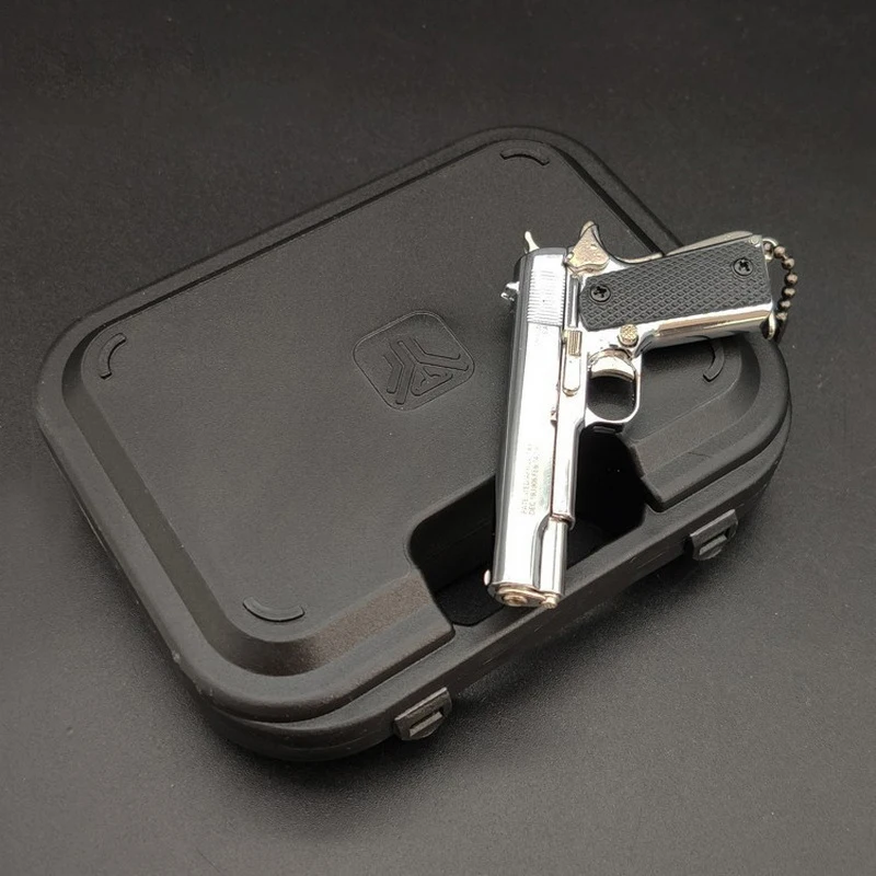 1:3 Model Gun Keychain Plastic Case Miniature Alloy Pistol Suitcase Black Plastic Box 1:3 Toy Gun Plastic Suitcase Accessory