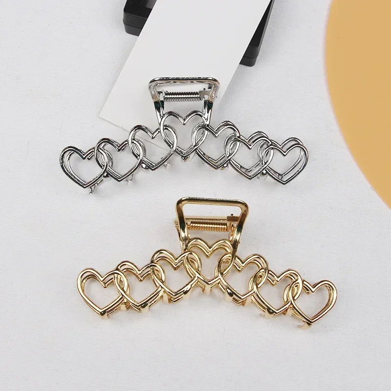 مشابك شعر كورية على شكل قلب من خليط معدني جيد للنساء والفتيات وإكسسوارات شعر على شكل مخلب الرأس