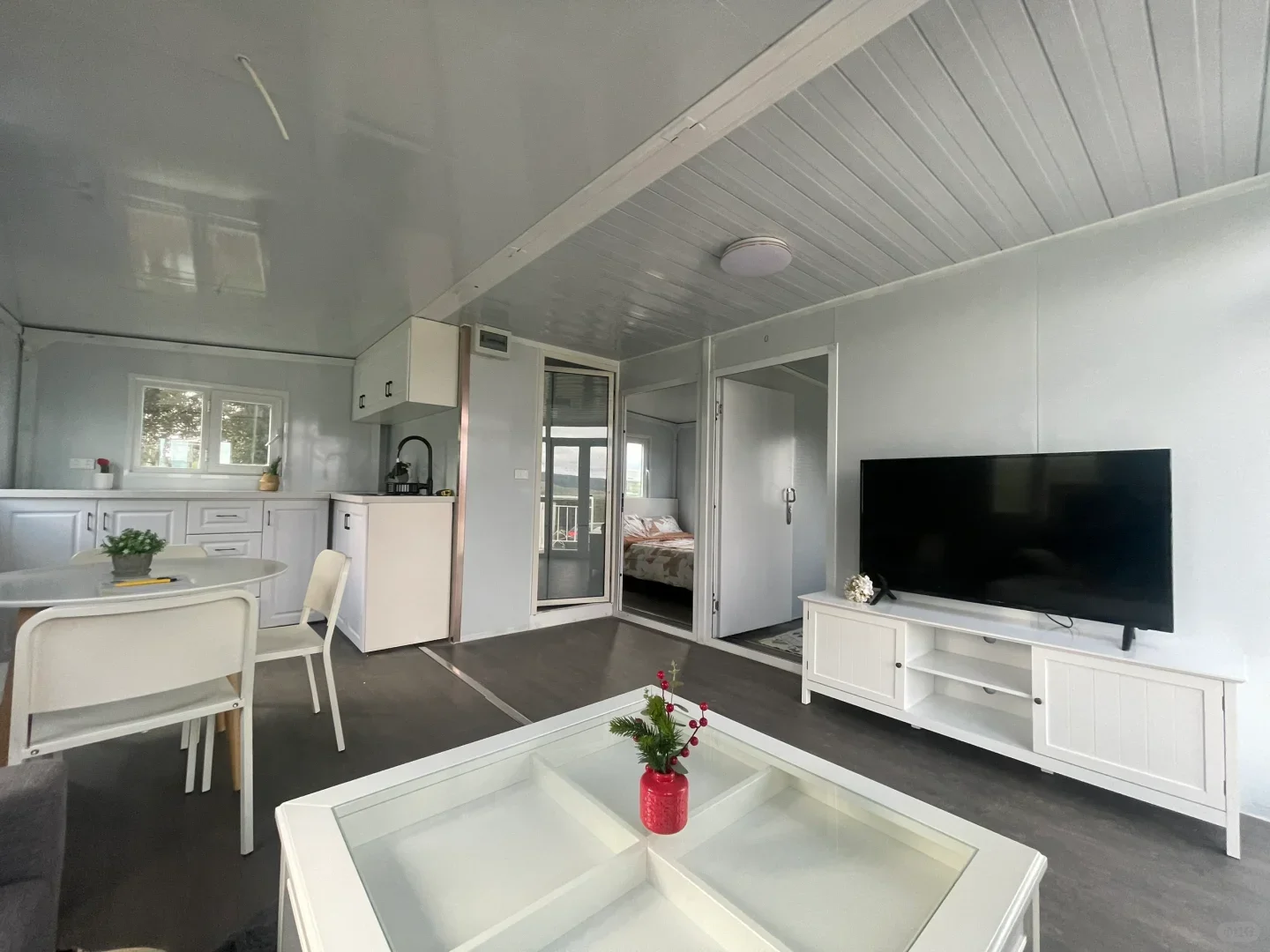 Easy Install 40ft Folding Container House Expandable Steel Sandwich Panel Material Prefabprefab Container House