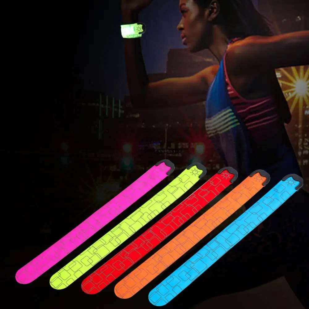 Battery Style Night Running Armband USB Rechargeable High Visibility Reflective Running Gear 5 Colors Light Weight