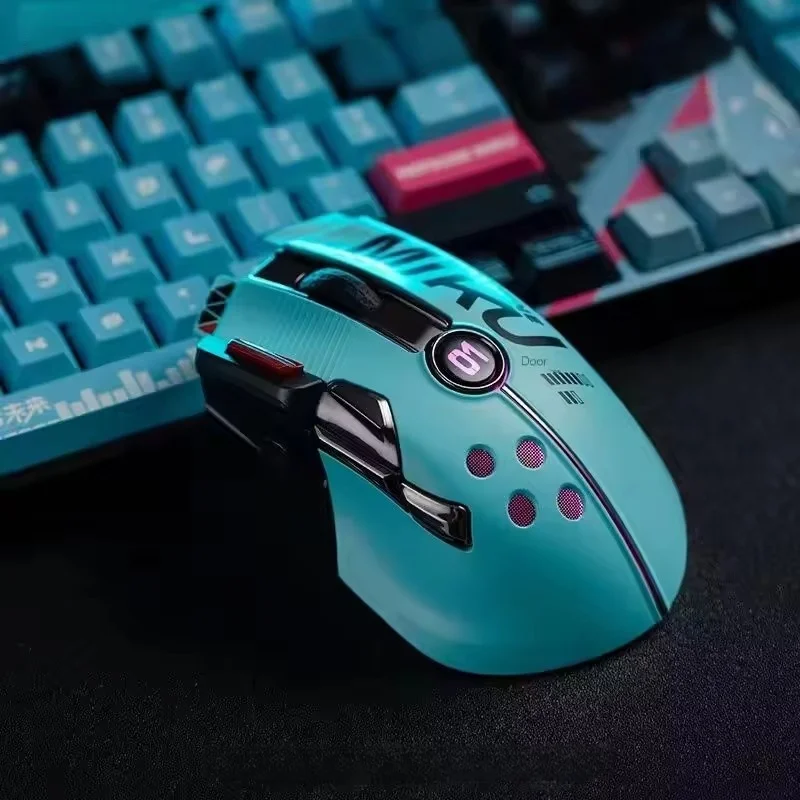 Беспроводная игровая мышь Miku Theme, двухрежимная PixArt PMW3325, 12000 точек на дюйм, RGB, многокнопочная сверхлегкая киберспортивная мышь для ноутбука, планшета Беспроводная игровая мышь Miku Theme, двухрежимная PixArt PMW3325, 12000 точек на дюйм, RGB, многокнопочная сверхлегкая киберспортивная мышь для ноутбука, планшета
