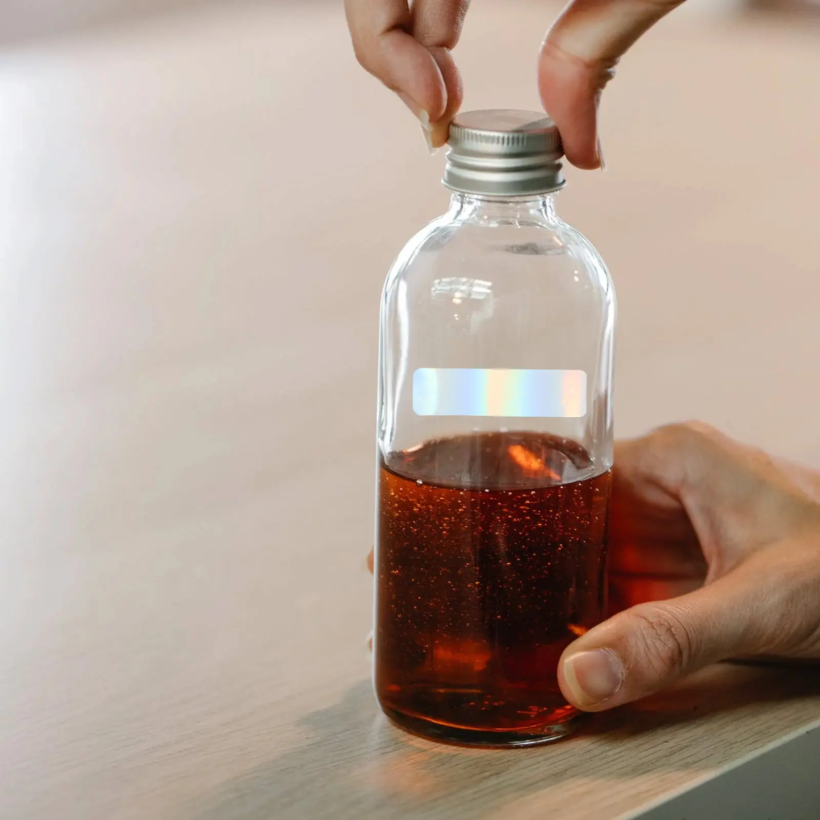 

1 Roll Self Adhesive Thermal Labels Smooth Surface No Smudge Ideal for Shipping Address Label and Price Tag Use