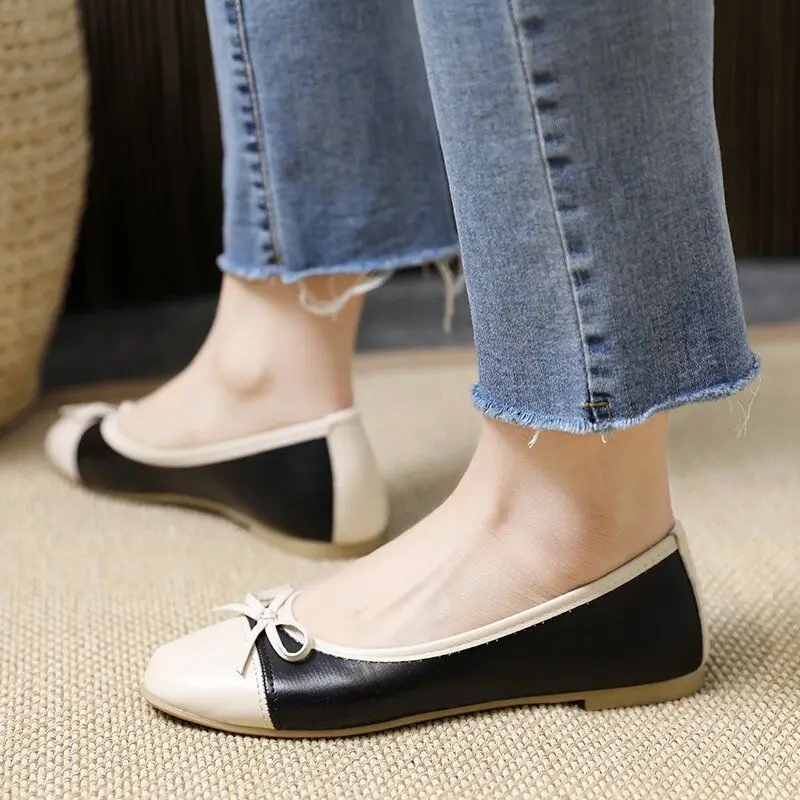 Shoes for Women 2024 Round Toe Cute Low Heel Elegant Ladies Summer Footwear White Red with Bow Moccasins Kawaii Korean Style E