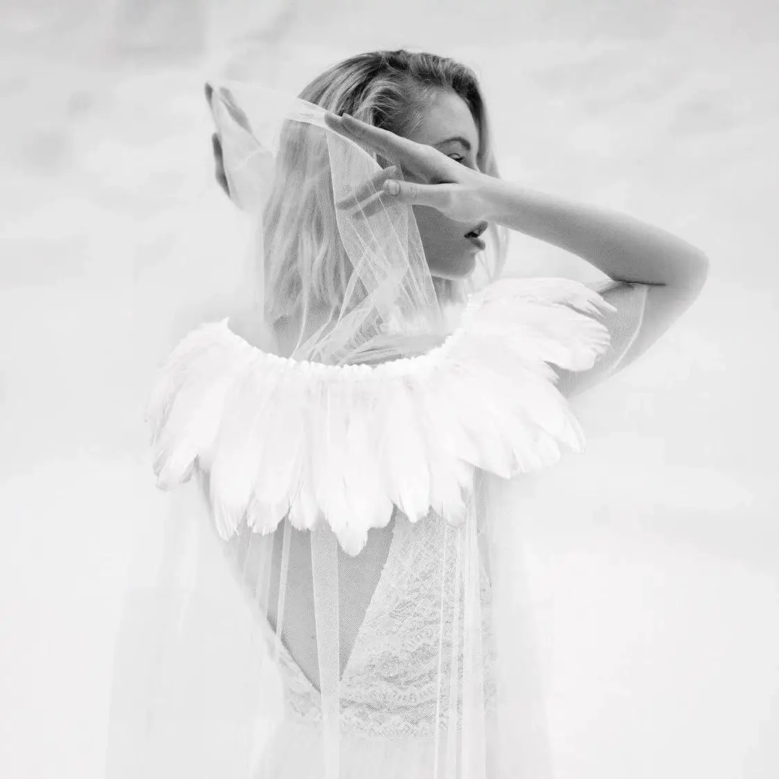 

Хэллоуин перо шил мне плащ комплект из двух предметов готический сценический костюм халат женская этническая одежда традиционное выступление