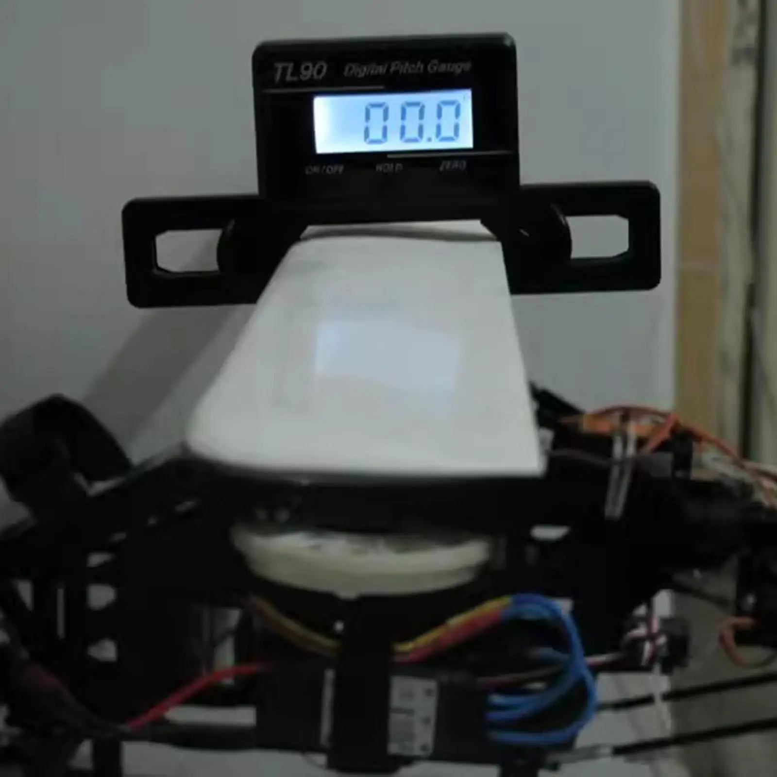 مقياس الملعب الرقمي كفاءة في استخدام الطاقة الدقة المهنية LCD الخلفية عرض RC مسجل لشفرات هليكوبتر الطائرة