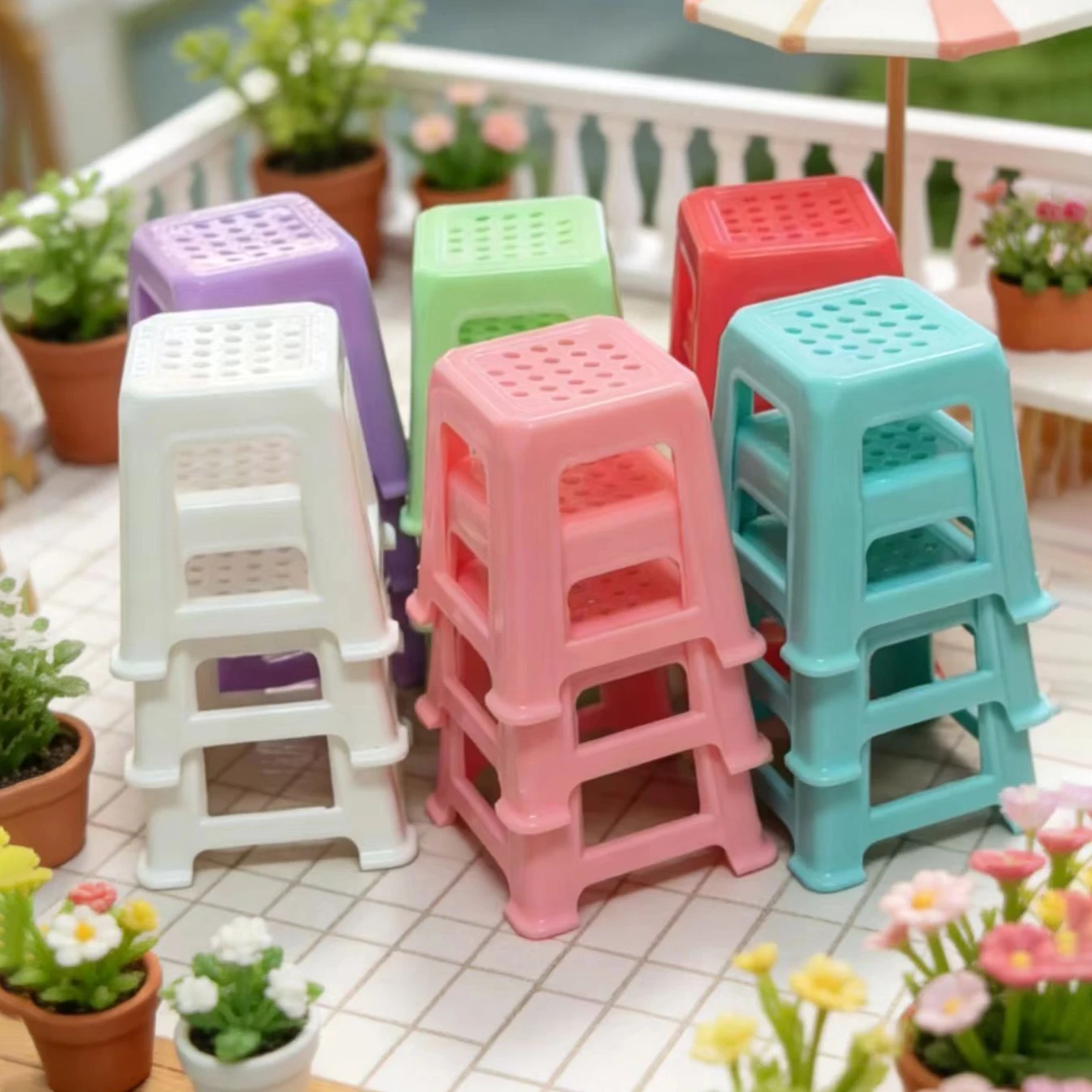 4 pcs Multi Color Selectable Mini Stool Miniature Living Items for Small Spaces Doll House Furniture Ornaments Photography Props