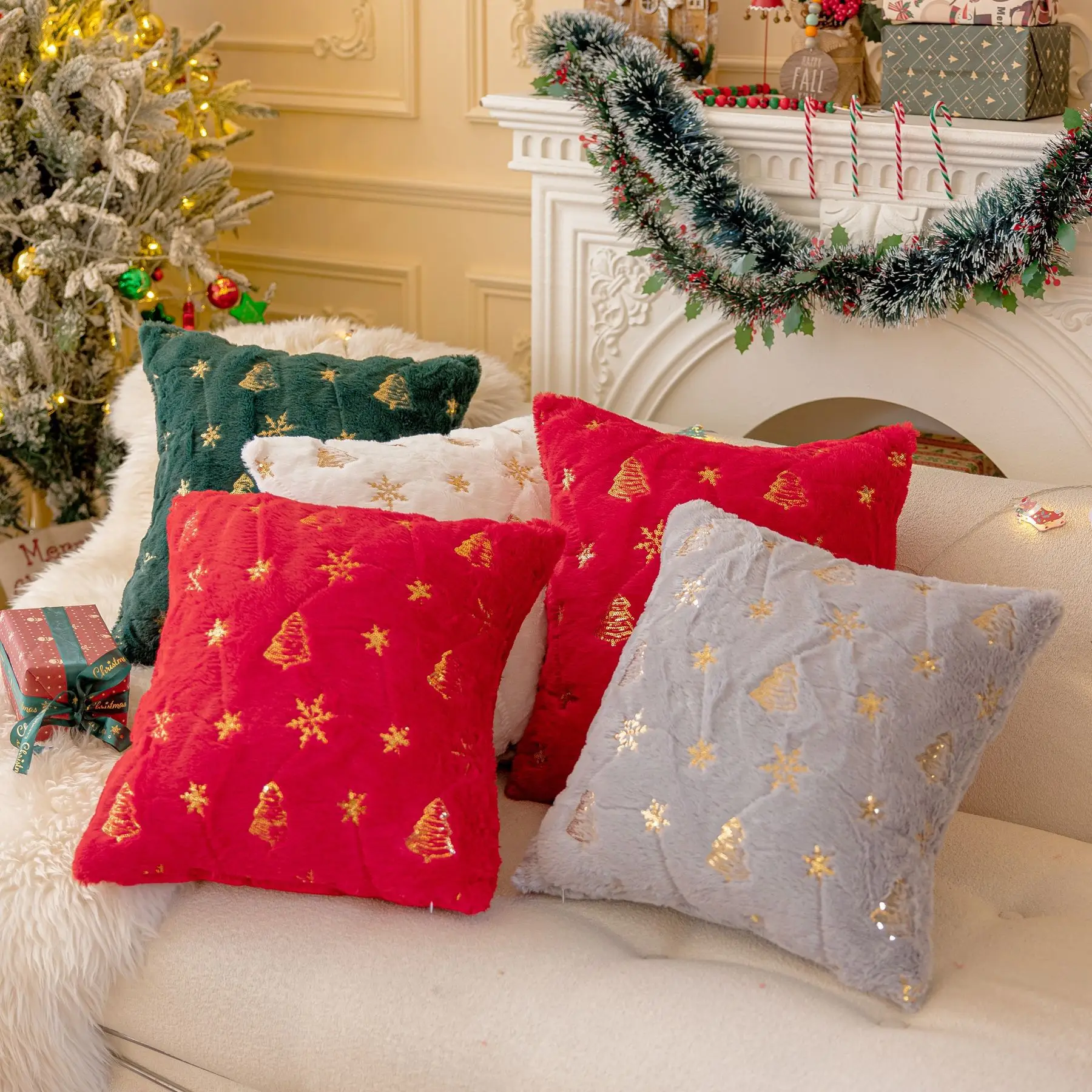 2 Piece Christmas Plush Pillow Cover 45*45 Golden Sequin Embroidered Pillow Cases Festival Christmas Home Decorative Pillowcase