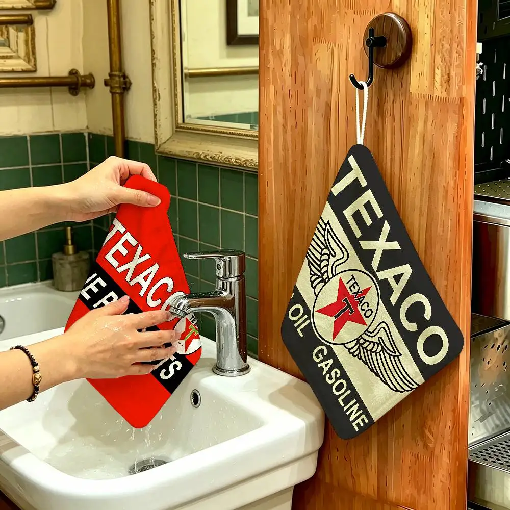 

Vintage Texaco Sign Polyester Cotton Hanging Kitchen Towel, Absorbent Hand Wiping Cloth For Daily Cleaning Drying